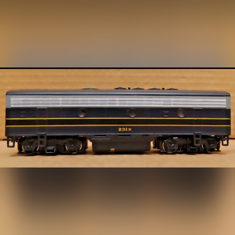 Bachmann Plus, HO Scale, Powered B&O EMD F7B Diesel